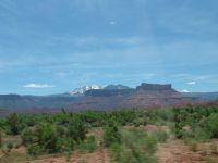 Mesas and mountains from the car - Colorado Gorge (Utah, USA)