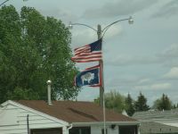 Wyoming State flag - Route 18 east (Wyoming, USA)