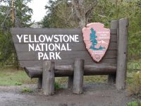 Yellowstone National Park sign - Yellowstone National Park (Wyoming, USA)