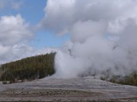 Old Faithful - Yellowstone National Park (Wyoming, USA)