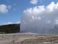 Old Faithful - Yellowstone National Park (Wyoming, USA)