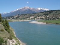 Mountains over Kootenay River - Radium Hot Springs (British Columbia, Canada)