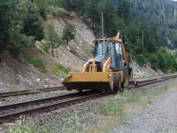 Railway maintenance vehicle - Fraser River near Cisco (British Columbia, Canada)