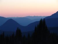 Ranges at dusk - Mt Rainier National Park (Washington, USA)
