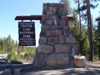 Crater Lake National Park sign - Crater Lake National Park (Oregon, USA)