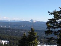 Looking south at the Cascade Volcanos - Crater Lake National Park (Oregon, USA)