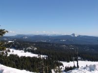 Looking south at the Cascade Volcanos - Crater Lake National Park (Oregon, USA)