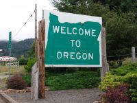 Welcome to Oregon sign - Route 101 north (Oregon, USA)