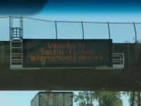 Sea-Tac Airport sign - Sea-Tac Airport (Washington, USA)