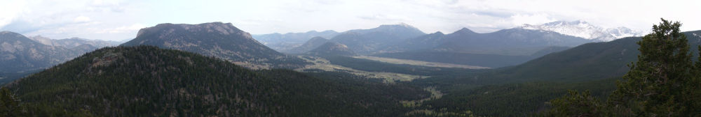 Mountains at Many Parks Curve - Rocky 
Mountains National Park (Colorado, USA)