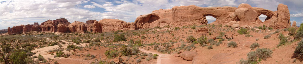 Arches panorama - Arches National Park (Utah, 
USA)
