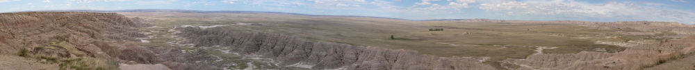 Badlands National Park panorama - Badlands 
National Park (South Dakota, USA)
