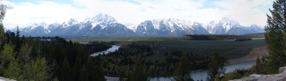 Teton Range over the Snake River - Grand Teton 
National Park (Wyoming, USA)