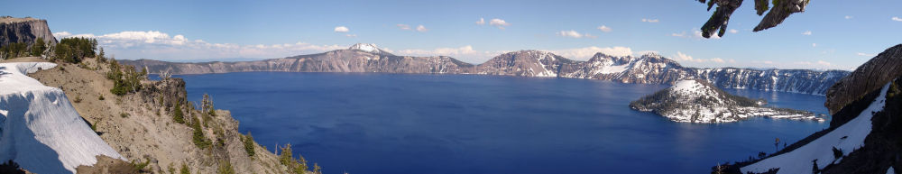 Crater Lake panorama - Crater Lake National 
Park (Oregon, USA)